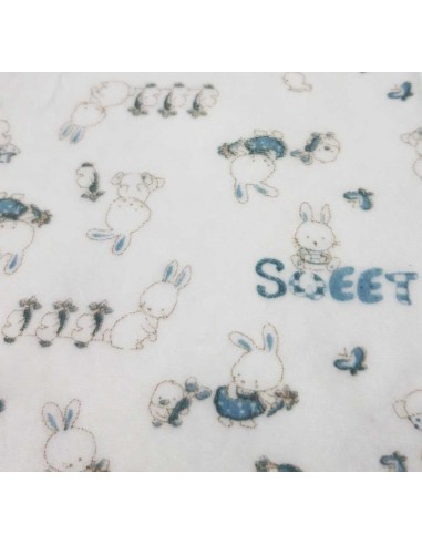 Pijama para perro de felpa beige con motivos de conejos en tonos azul