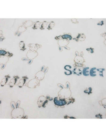 Pijama para perro de felpa beige con motivos de conejos en tonos azul