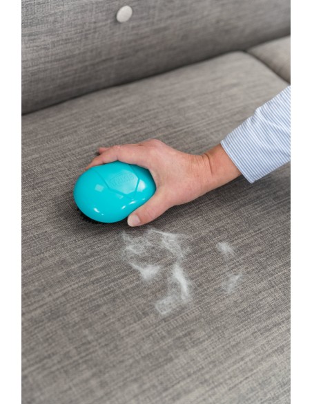 cepillo limpieza de pelos en tejidos