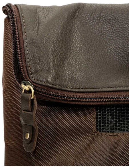 mochila-piel-viajar-perro