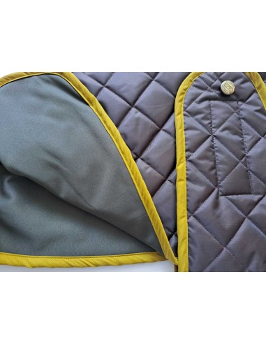 Abrigo-impermeable-acolchado-galgo-marron-forro-polar-tecnico