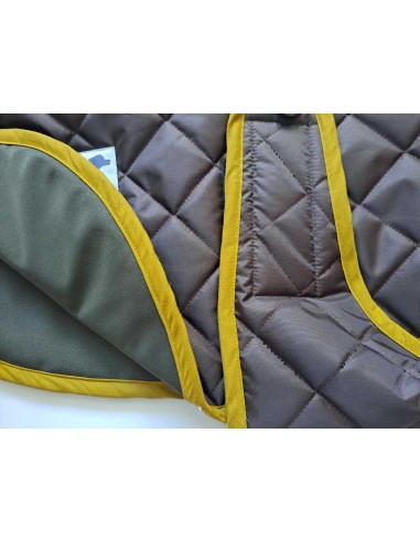 abrigo-impermeable-acolchado-perro