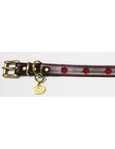 Collar para perro de piel marrón modelo flor roja